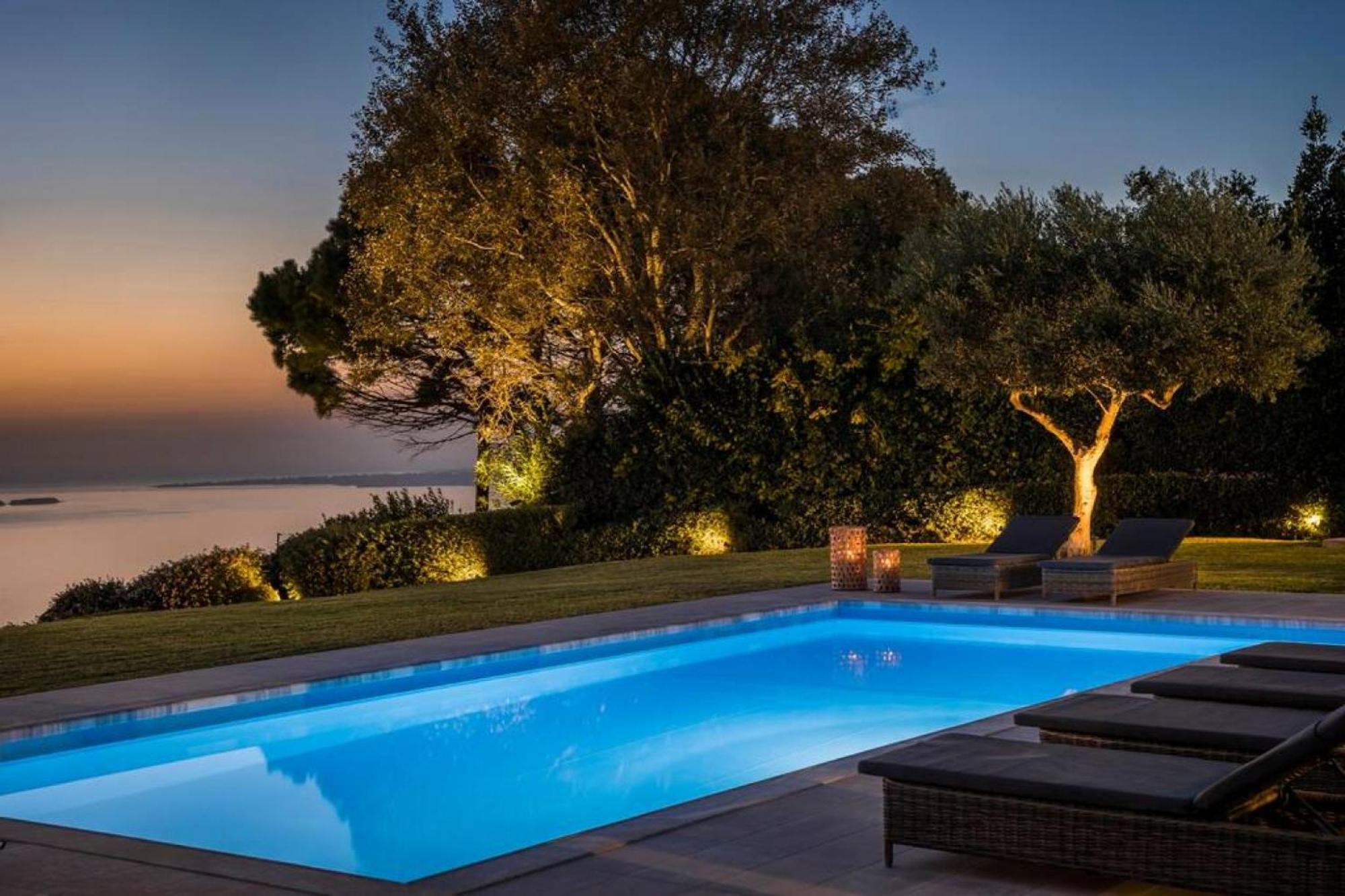 Grande Azzurro In Lakithra Villa Bagian luar foto