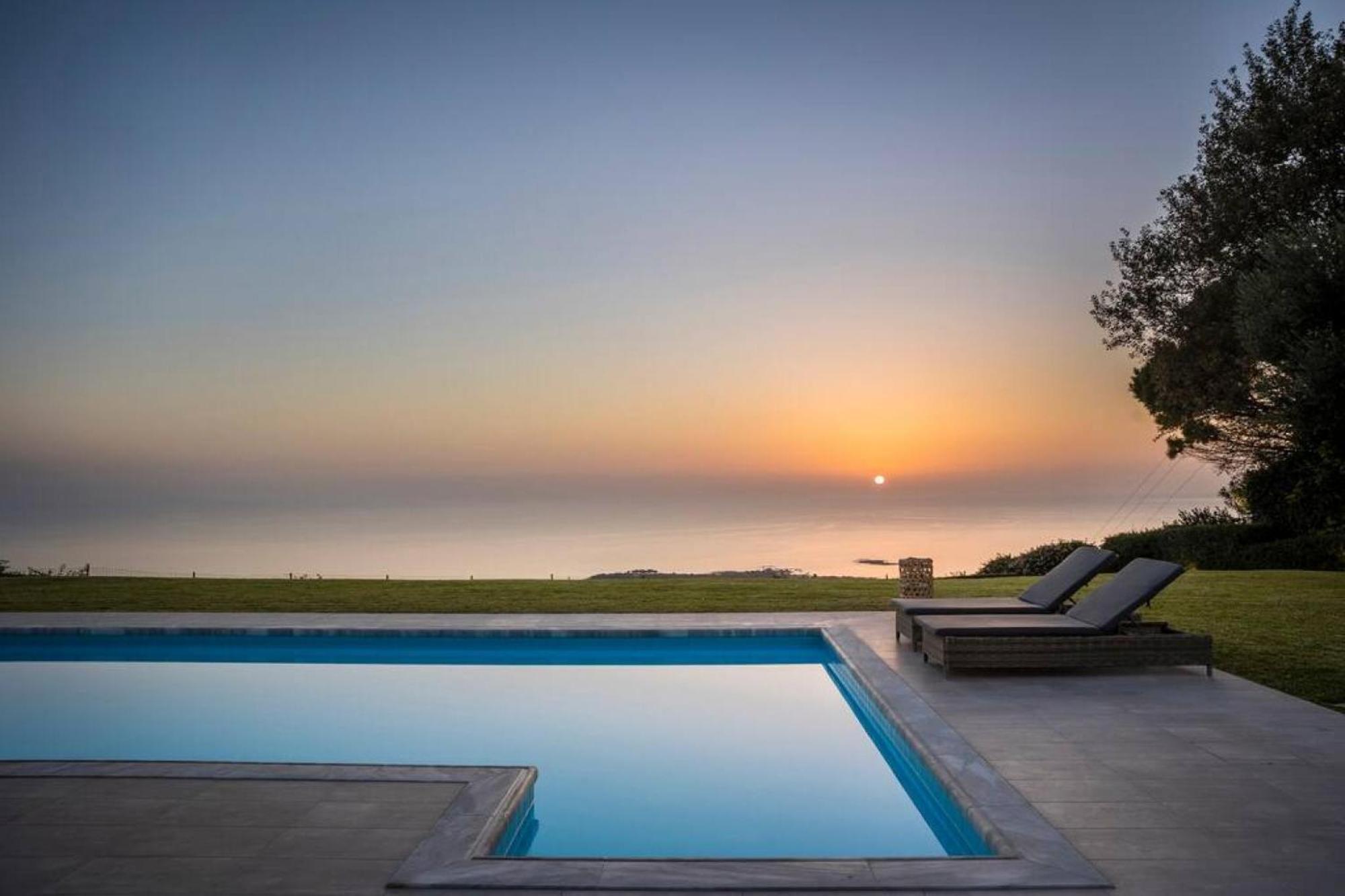 Grande Azzurro In Lakithra Villa Bagian luar foto