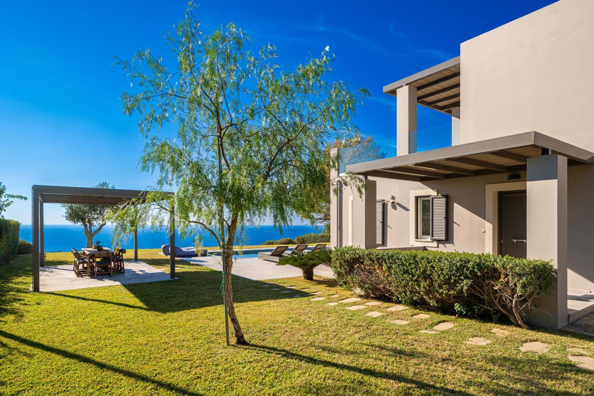 Grande Azzurro In Lakithra Villa Bagian luar foto