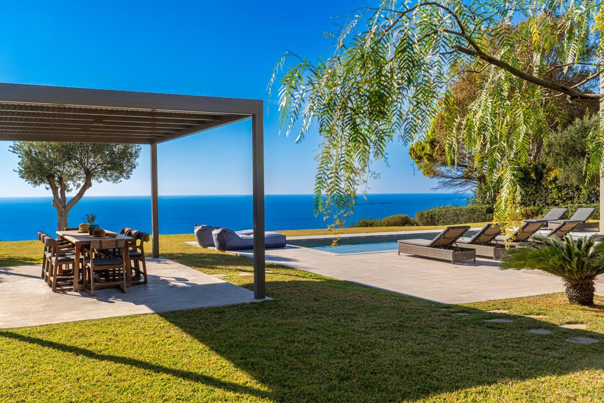 Grande Azzurro In Lakithra Villa Bagian luar foto