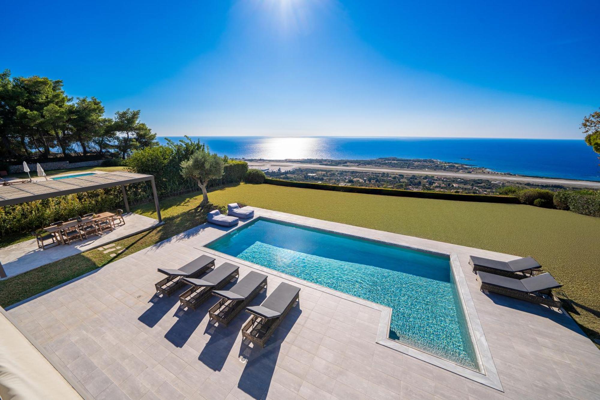 Grande Azzurro In Lakithra Villa Bagian luar foto